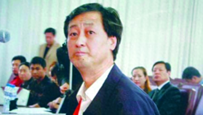 05年东北高速董事长养4情人贪数千万，妻子绝望跳楼：想清白做人